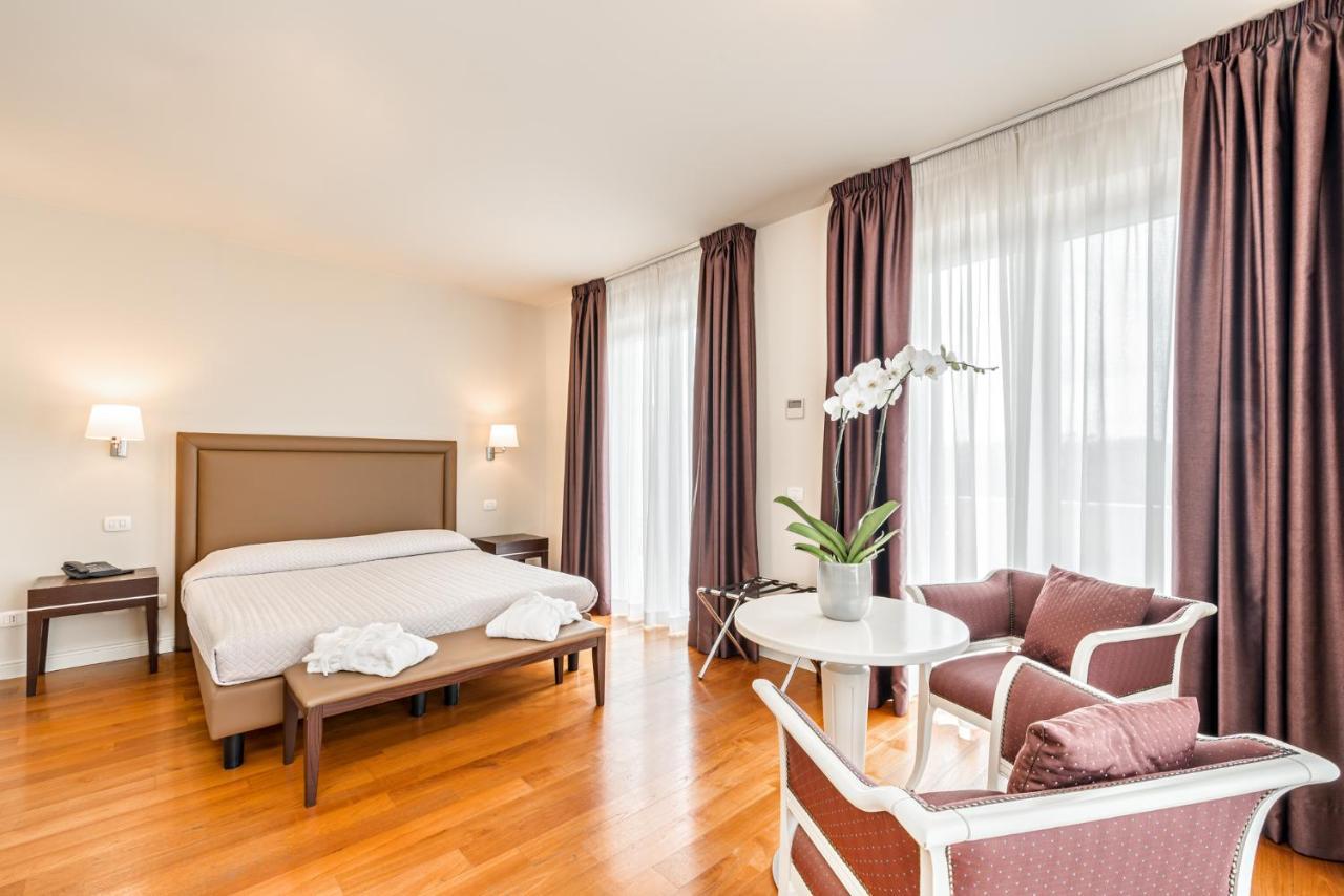 Hotel & Residence Exclusive Marina Di Carrara Dış mekan fotoğraf