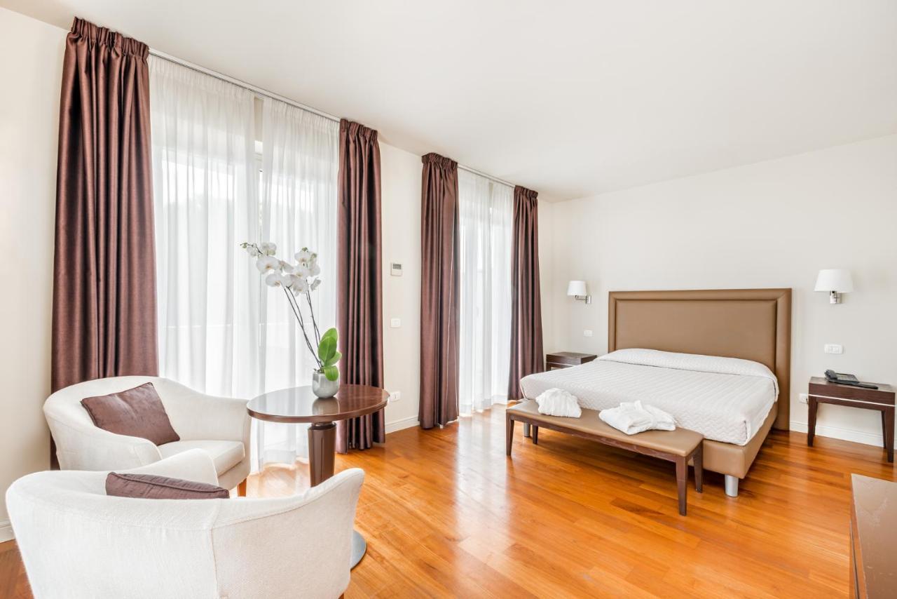 Hotel & Residence Exclusive Marina Di Carrara Dış mekan fotoğraf