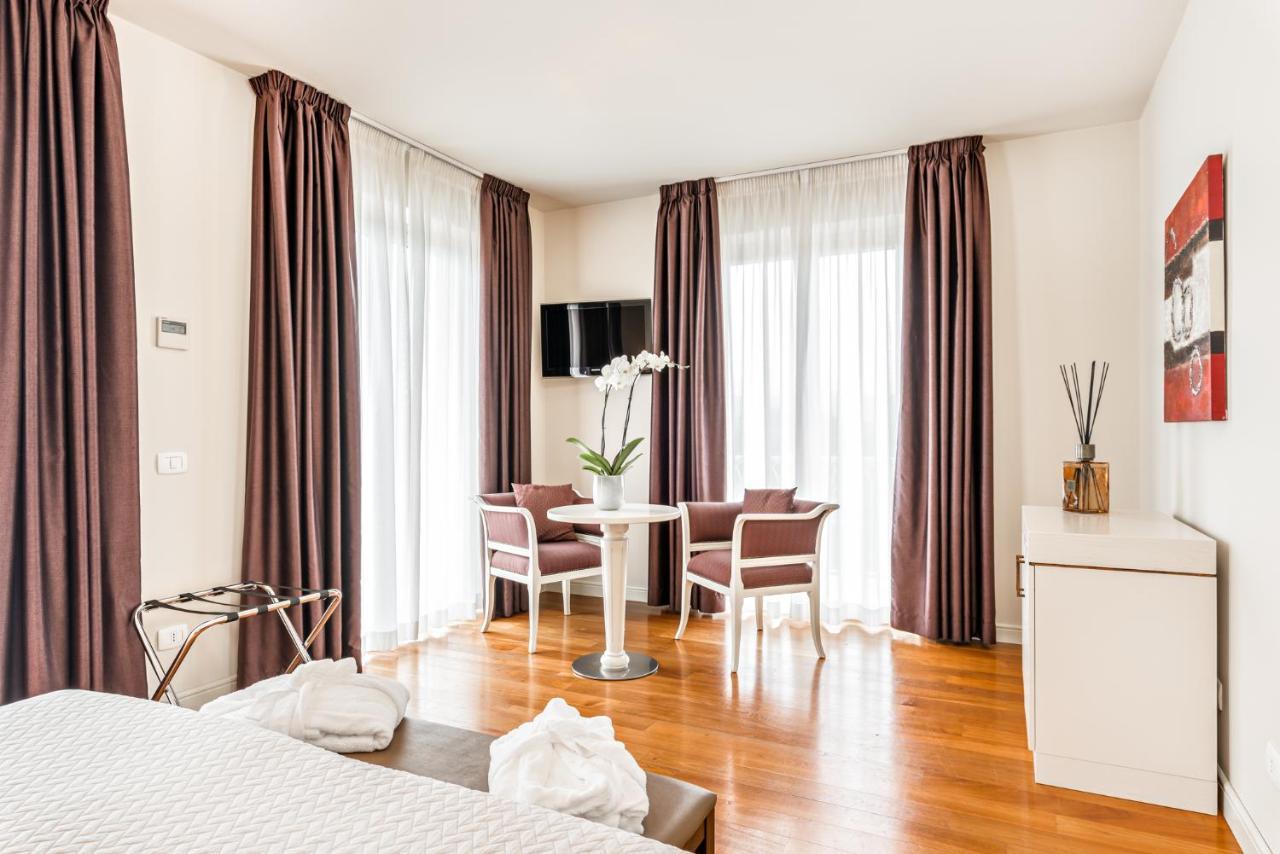 Hotel & Residence Exclusive Marina Di Carrara Dış mekan fotoğraf